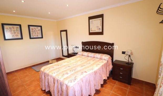 Resale - Villa -
Almendricos