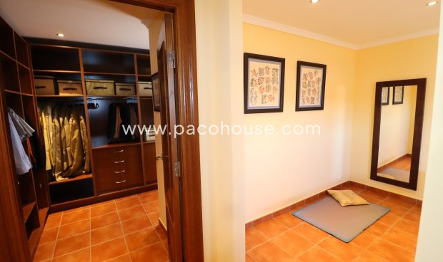 Resale - Villa -
Almendricos