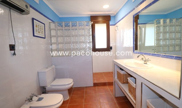 Resale - Villa -
Almendricos