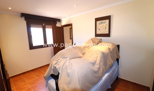 Resale - Villa -
Almendricos