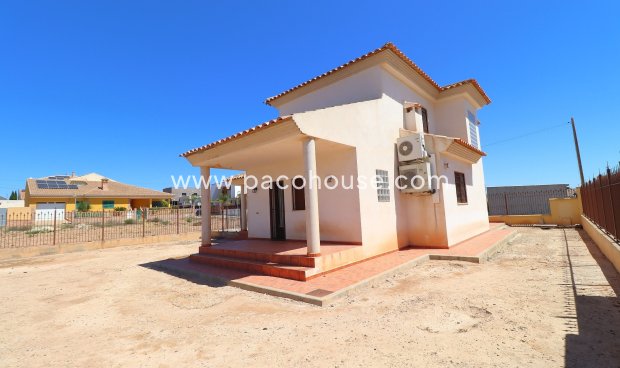Resale - Villa -
Almendricos