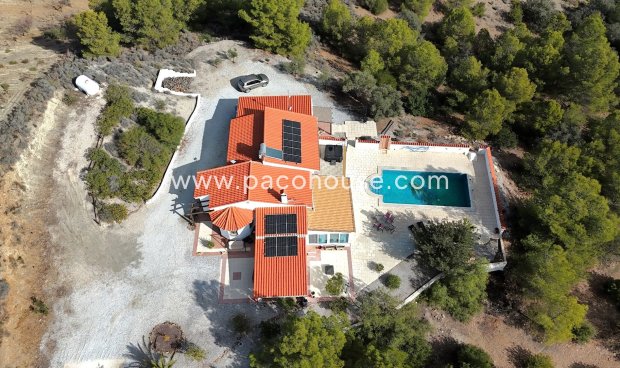 Resale - Villa -
Zarzalico